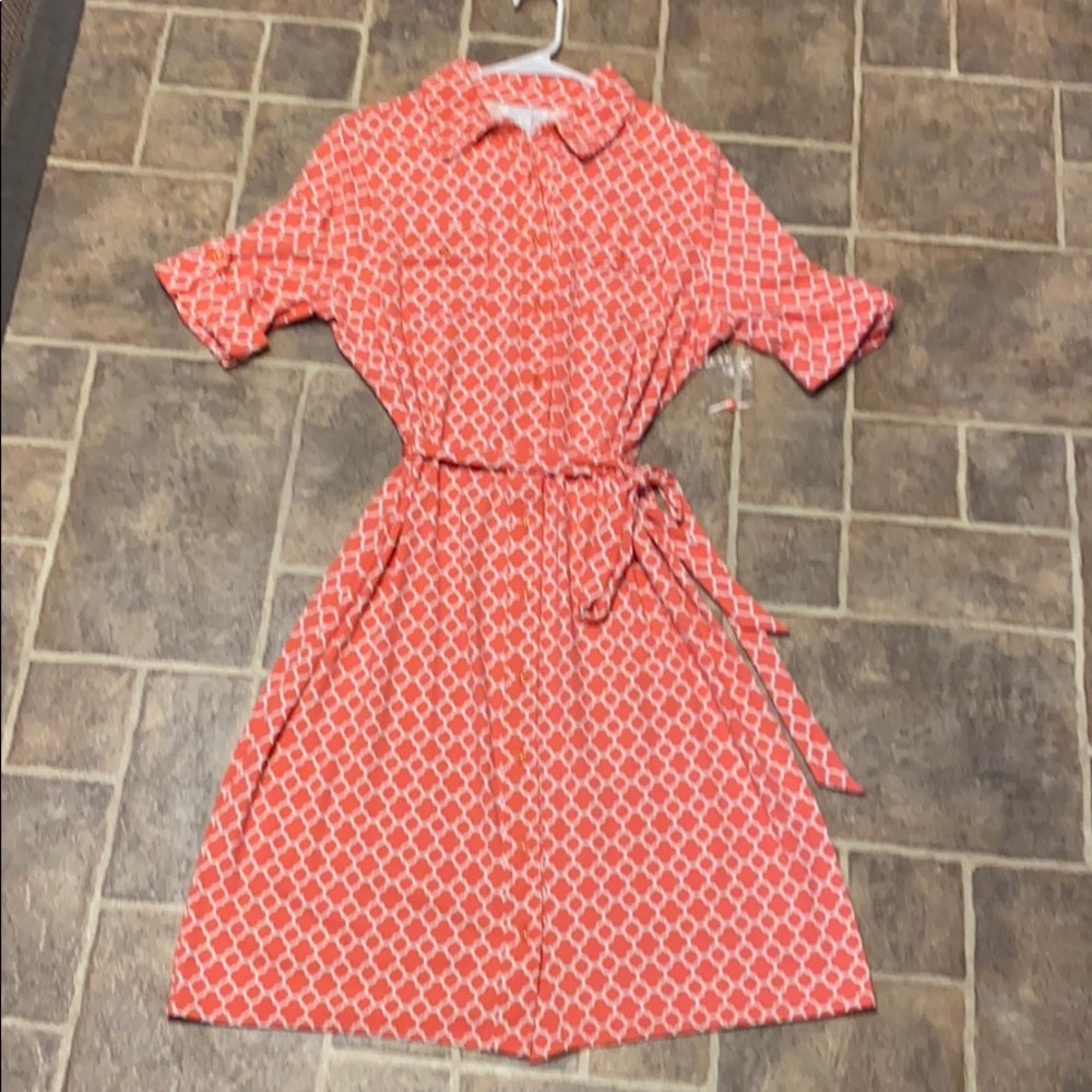 Salmon and white quaterfoil dress